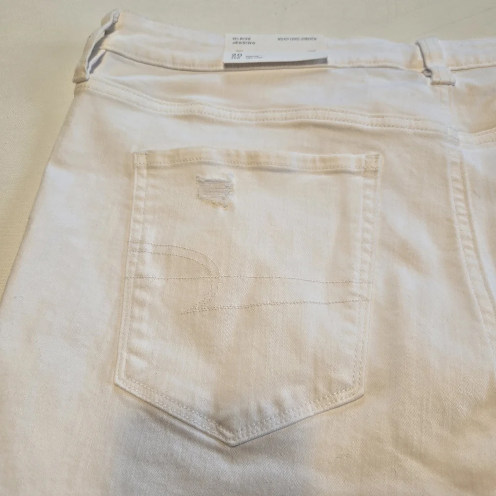 American Eagle White Hi-Rise Jeggings Next‎ Level Stretch Womens Size 20